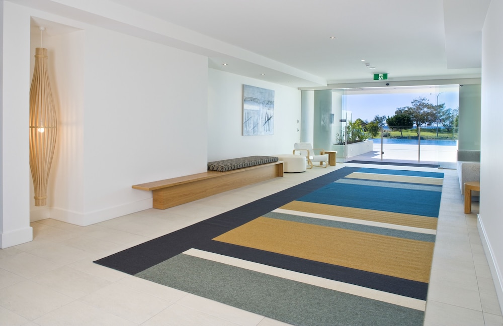 Kirra Surf Apartments 7/75
