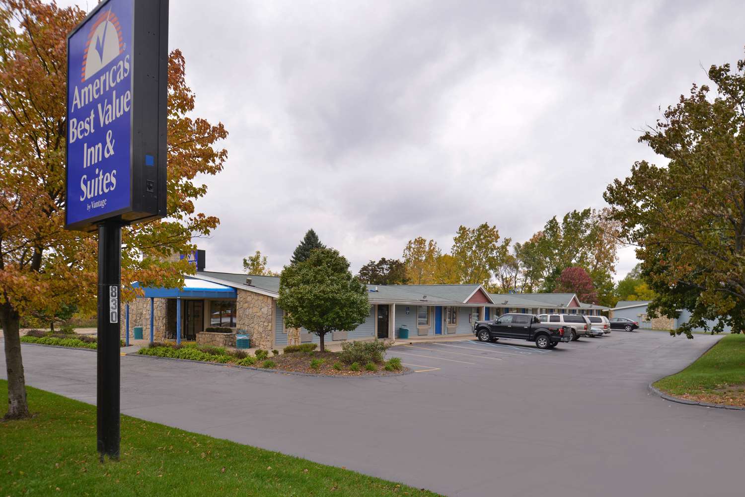 Americas Best Value Inn Suites Jackson Mi 18/18