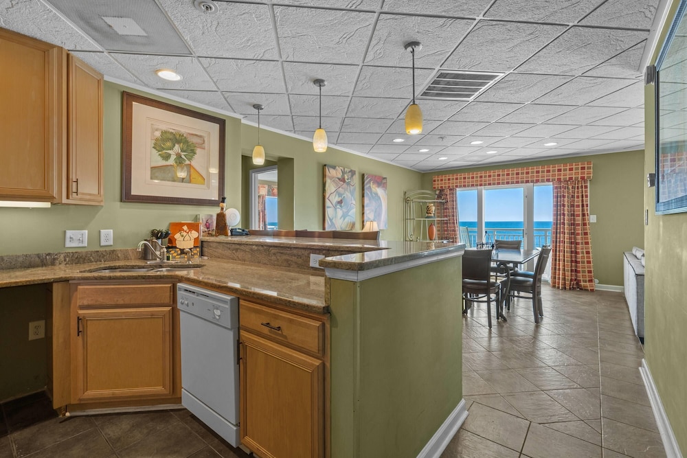 The Sandbar Hotel Myrtle Beach, Trademark Collection by Wyndham 12/80