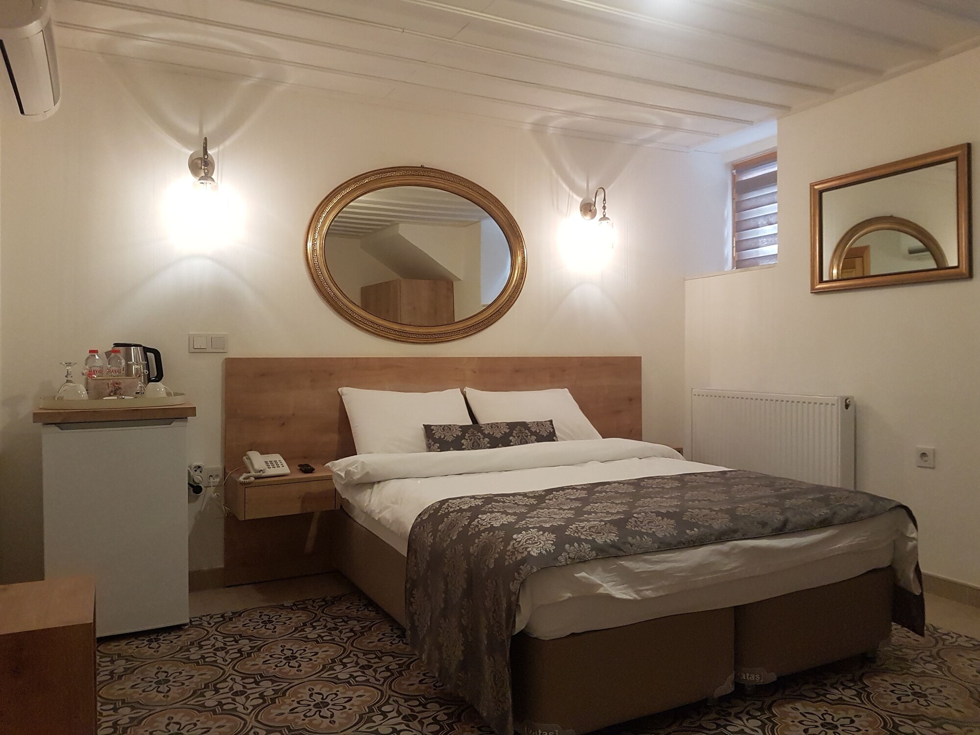 ECONOMY, DOUBLE BED