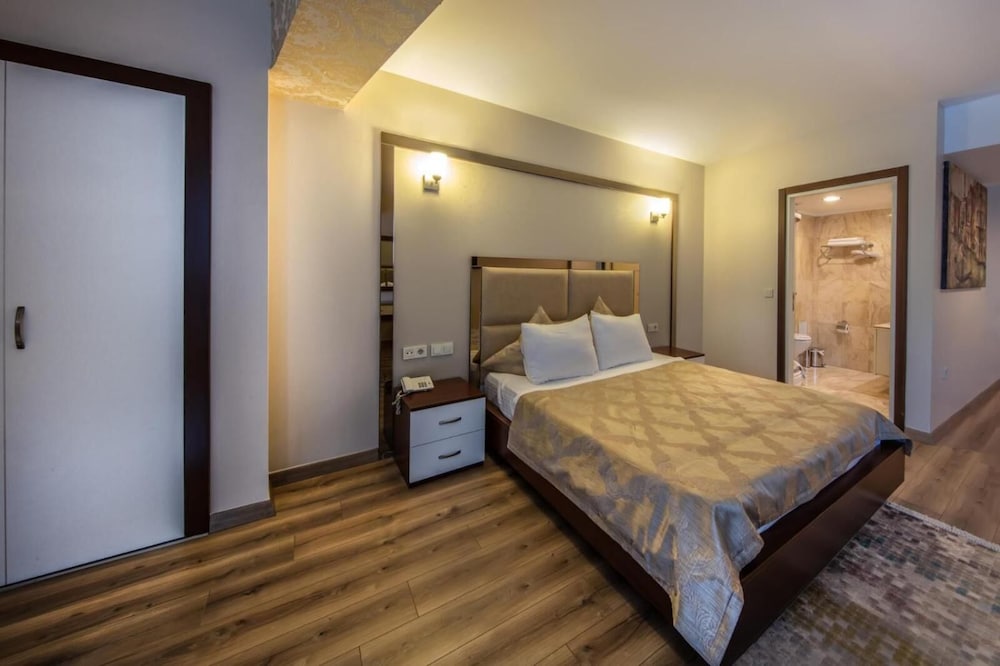 Asia Business Suites 25/50