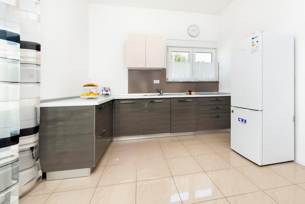 APARTMENT SENA 6/50