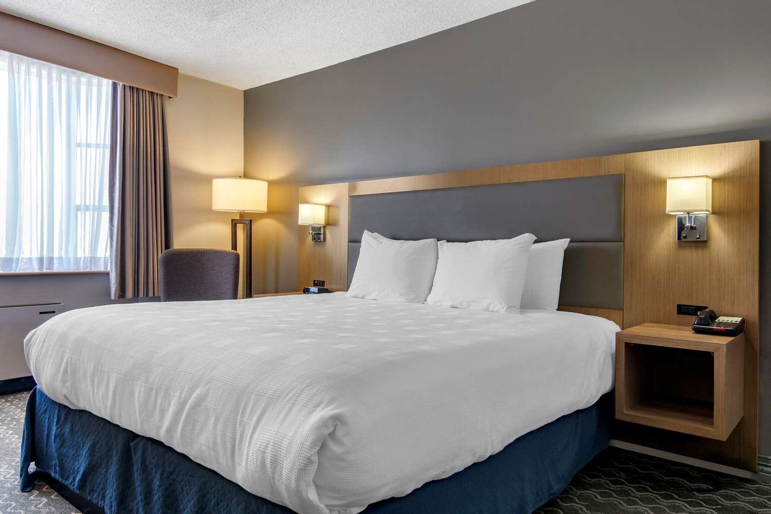Best Western Plus Vancouver Airport Hotel 11/50