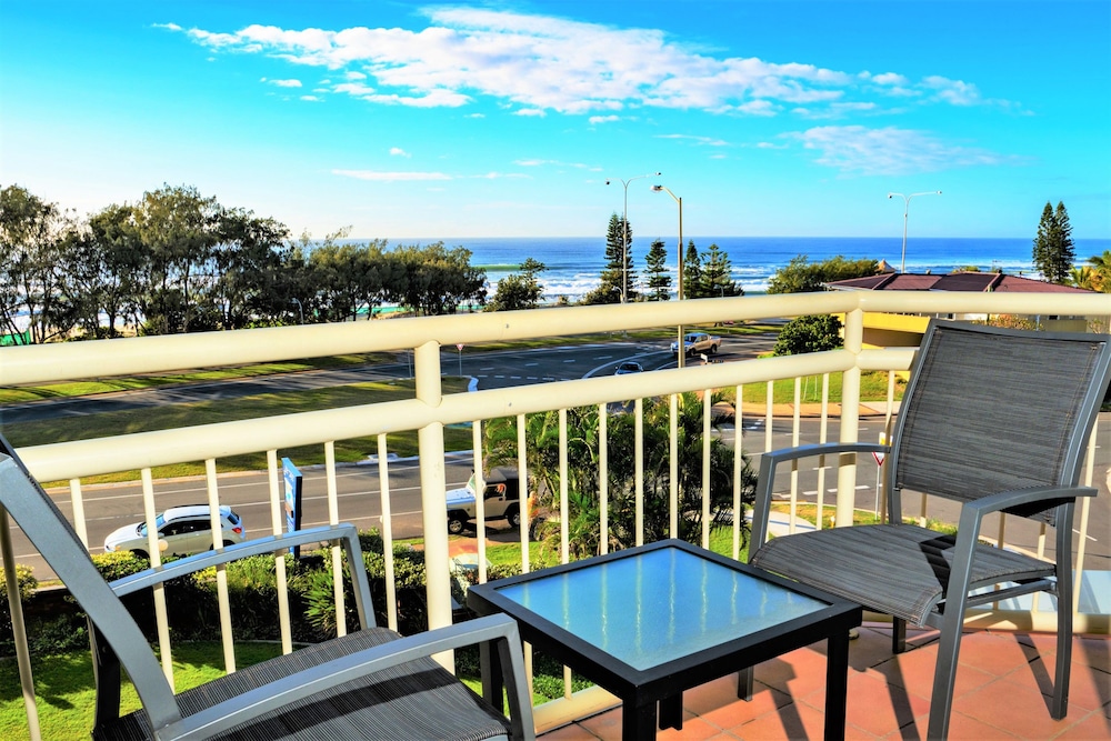Seacrest Beachfront Holiday Apartments 57/69