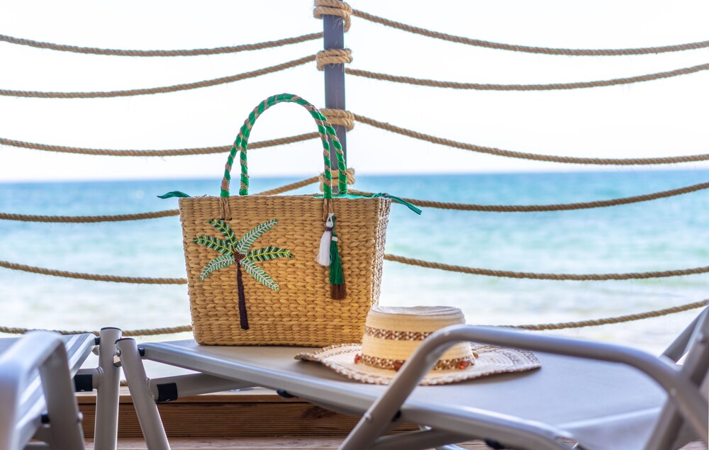 Paralia Beach Boutique Hotel 20/50