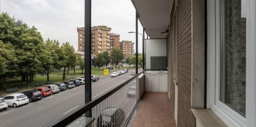 Suzzani Apartment 4/7