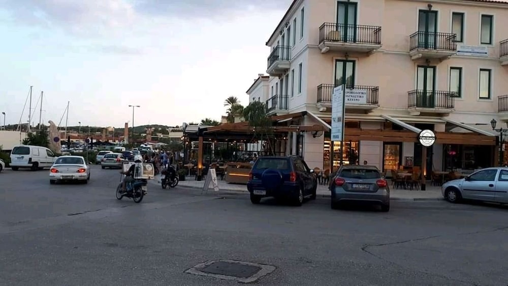 Poseidon Apartments & Villas by the Sea 42/54