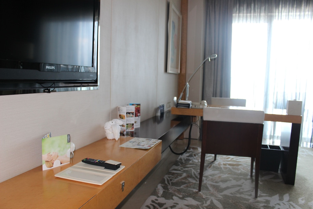 SHERATON QIANDAO LAKE RESORT 38/40