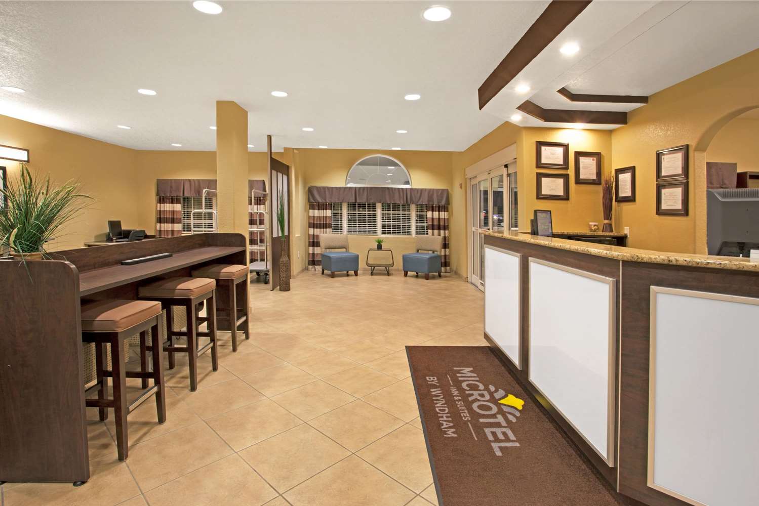 Microtel Inn Suites By Wyndham Cartersville 8/14