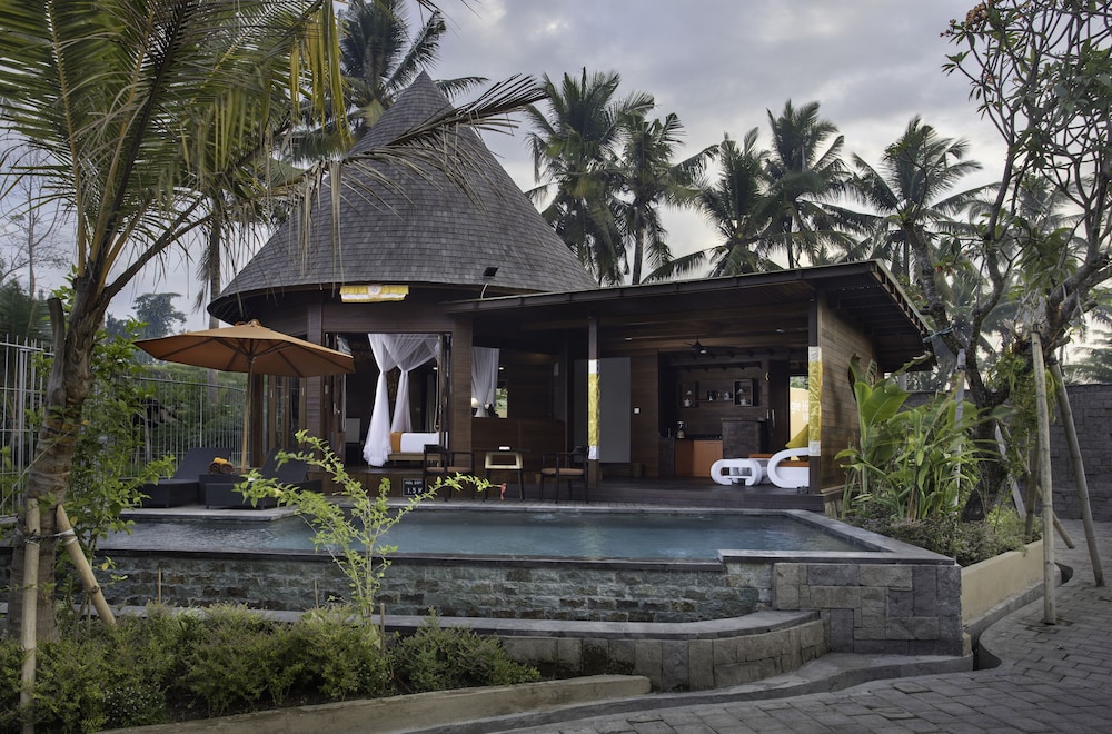 Green Field Resort 58/68
