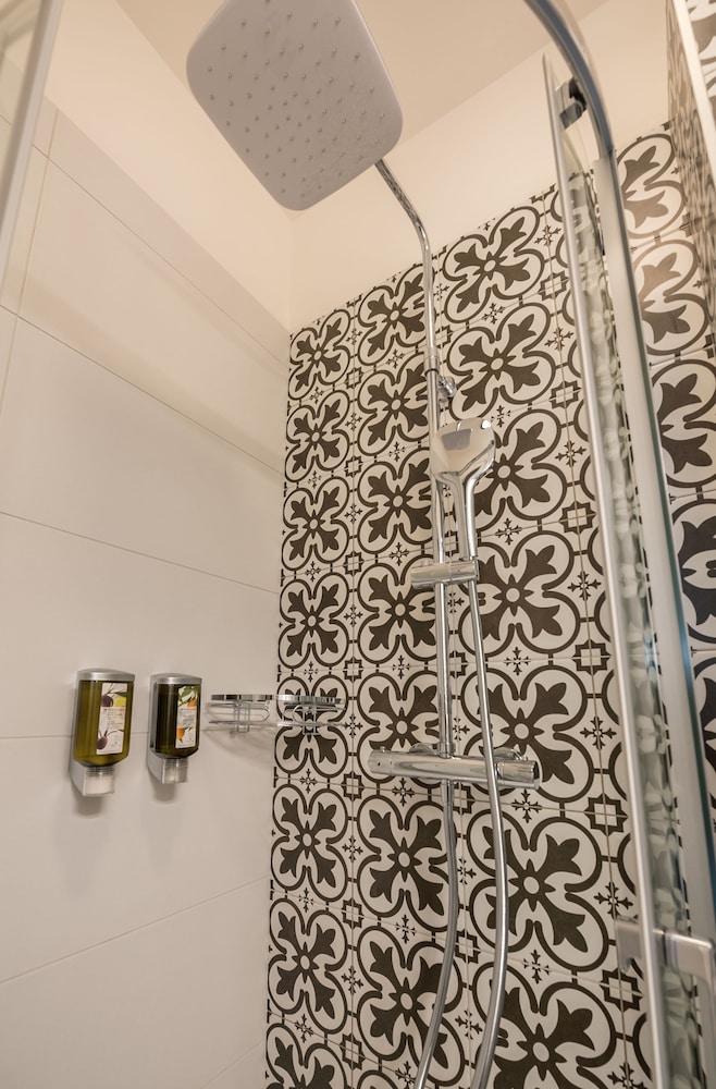 Letna Garden Suites 31/66