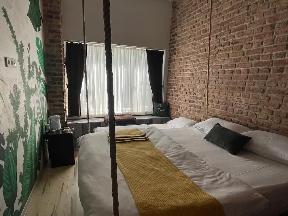Aysa Hotel 31/58