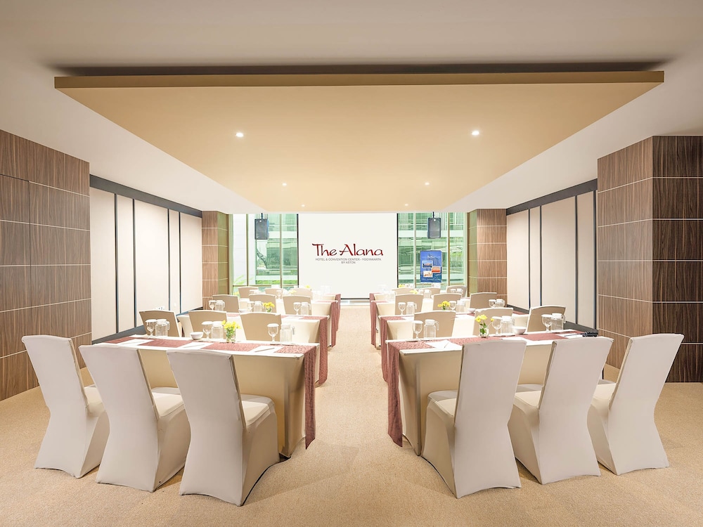 The Alana Yogyakarta Hotel & Convention Center 39/45