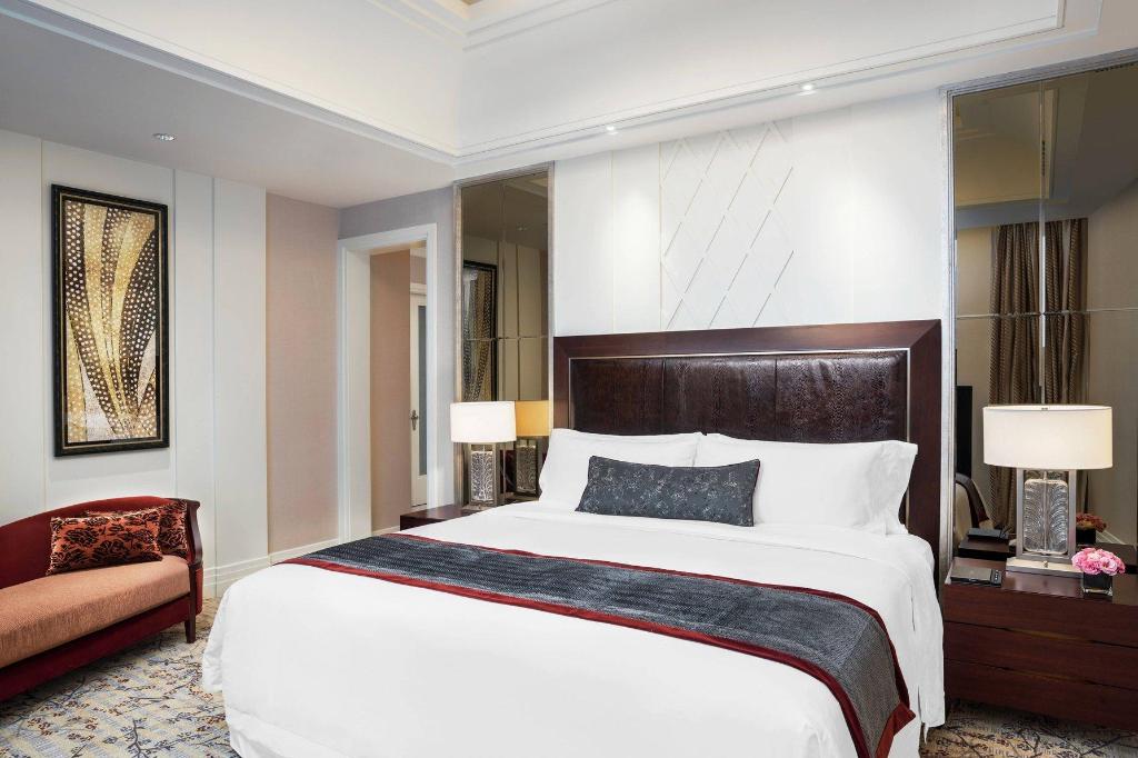 1 Bedroom, Empire, Suite, King Bed