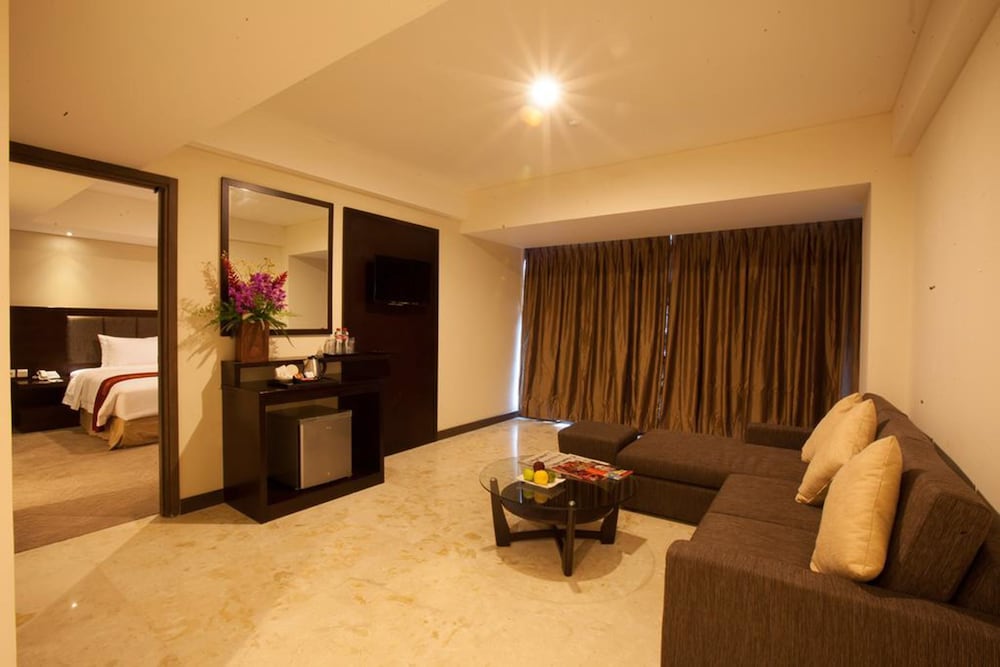 Claro Hotel Kendari 39/62