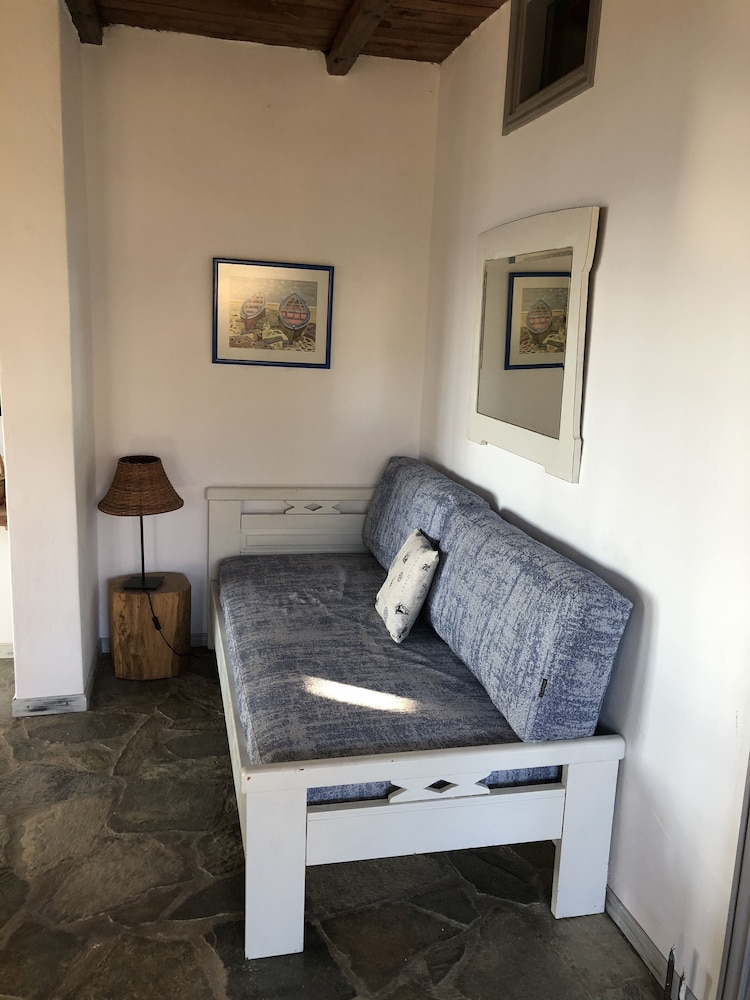 The Traditional Stone Villa 25/50