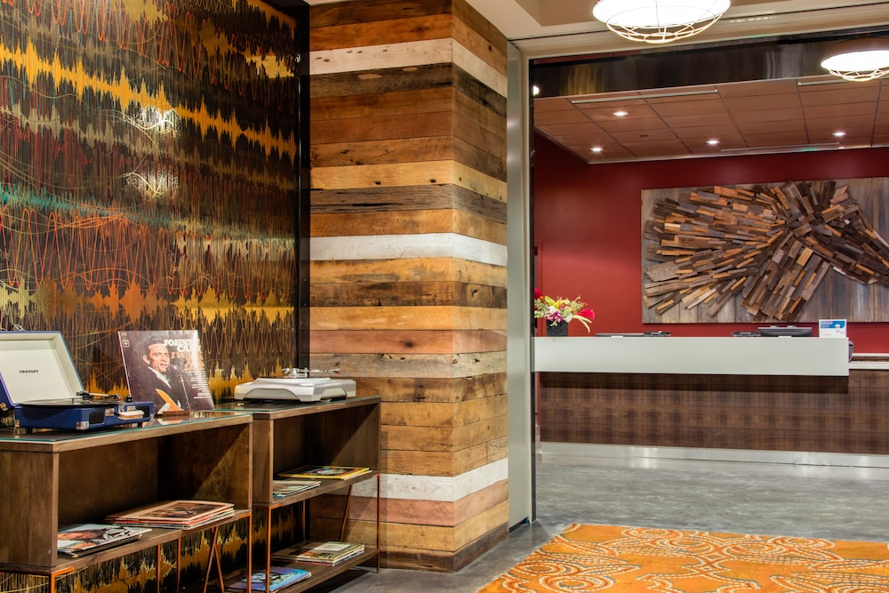 Cambria Hotel Nashville Downtown 11/56