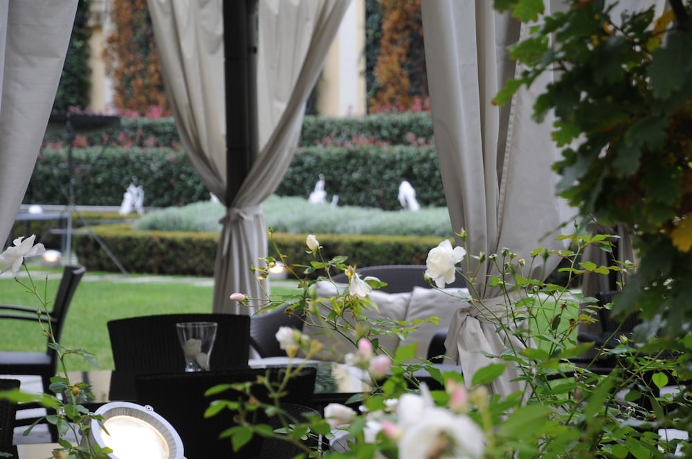 Grand Visconti Palace Hotel 70/75