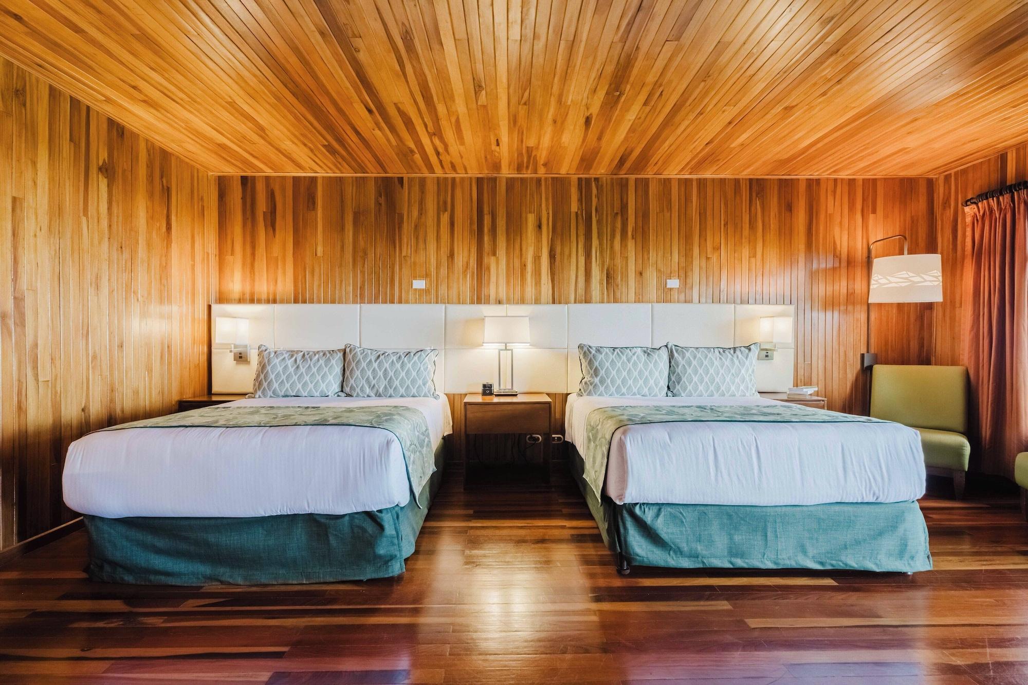 Room, Queen Bed, Gulf View
