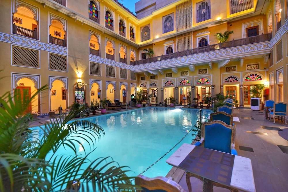 Neemrana S Hill Fort Kesroli 40/47
