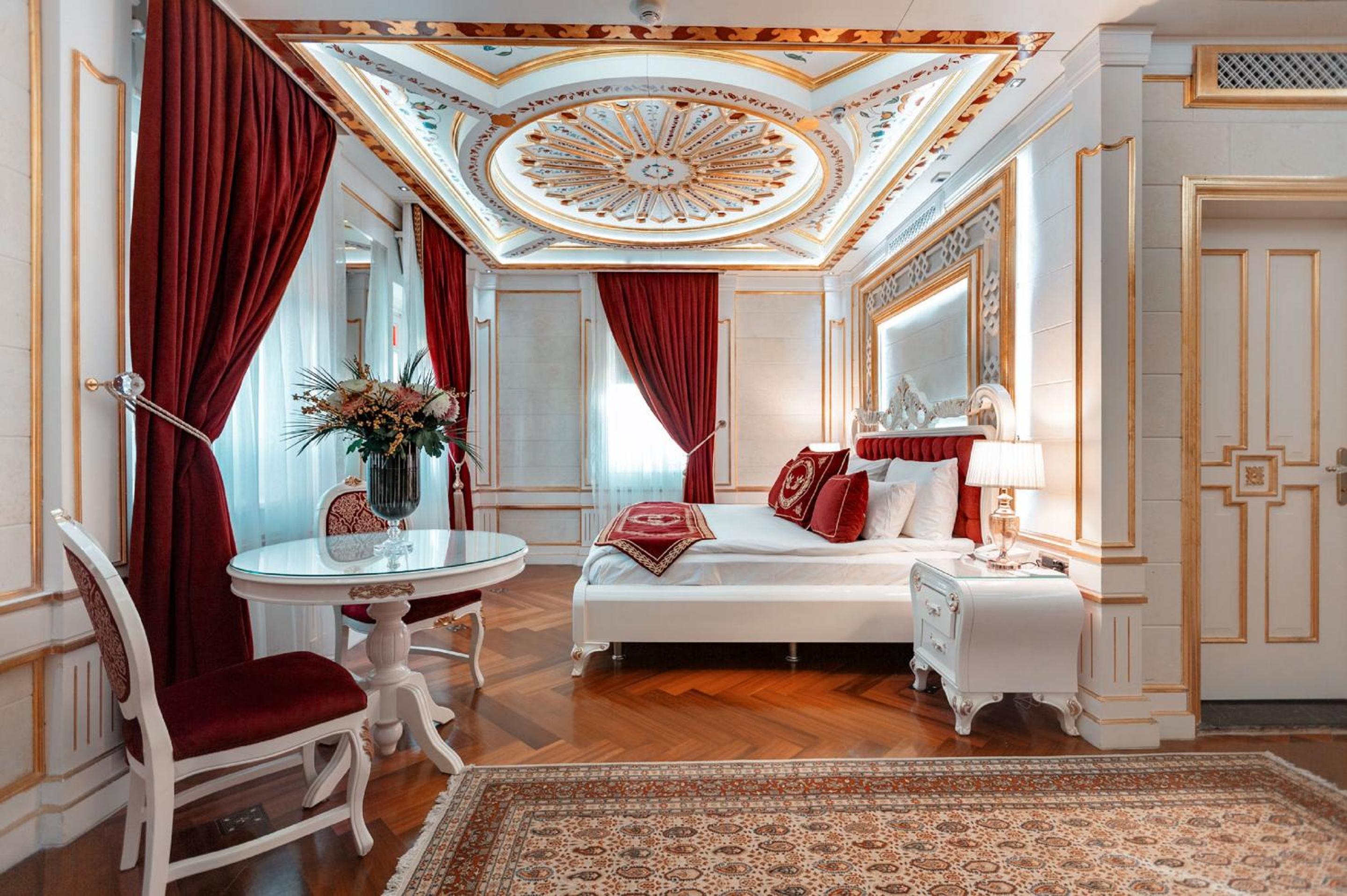 Premium, Mansion, Queen Bed