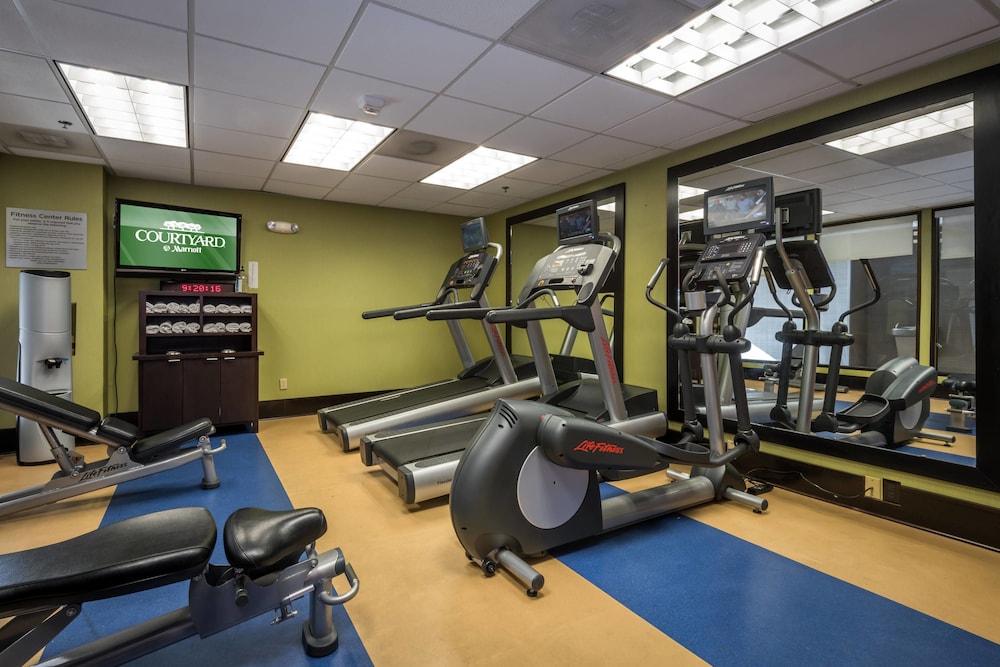 Courtyard By Marriott Tupelo 21/28