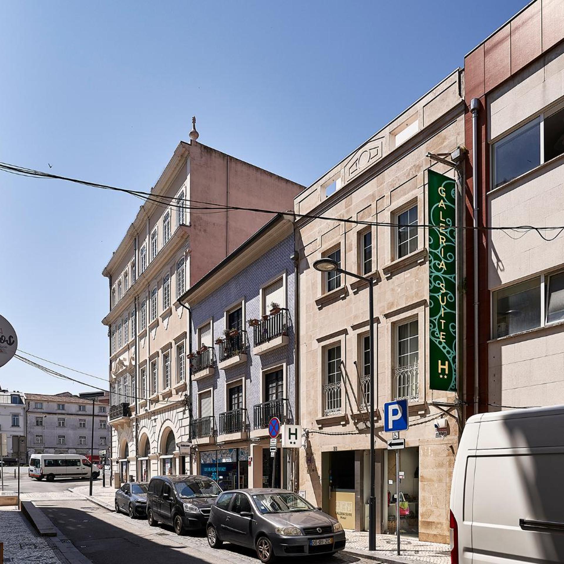 Jose Estevao Hotel 44/55