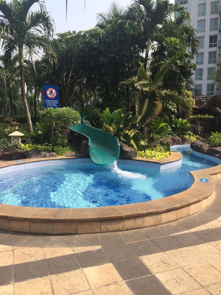 The Residences At Puri Casablanca 26/30