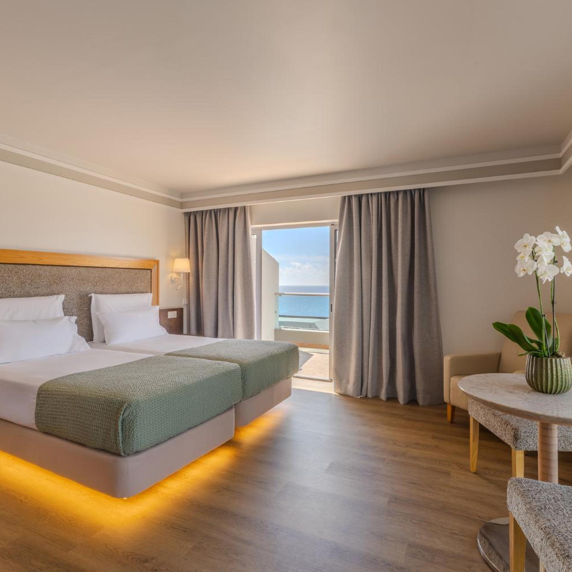 جناح جونيور رباعي، Pestana Carlton Madeira 2/6