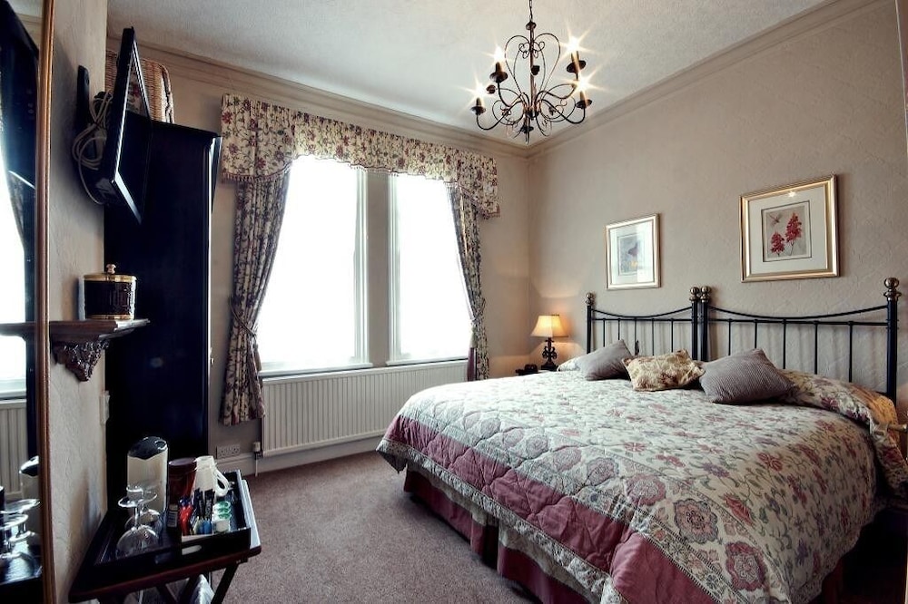 The Farthings Guest House 16/70
