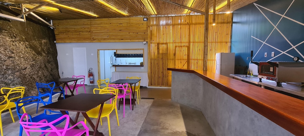 ICARAI SUITES 2/63