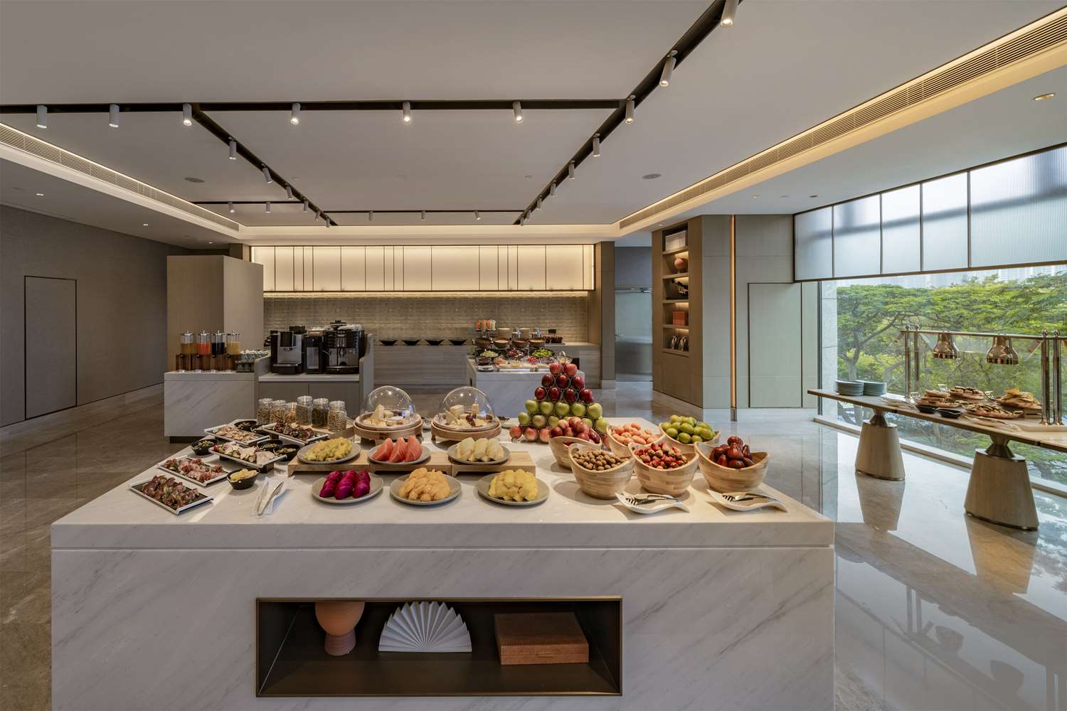 DoubleTree by Hilton Shenzhen Nanshan Hotel and Residences 39/45