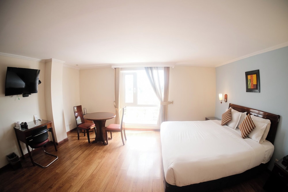 San Pablo Hotel 19/65