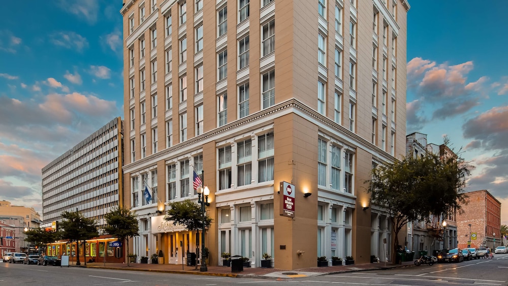 Best Western Plus St. Christopher Hotel 1/49