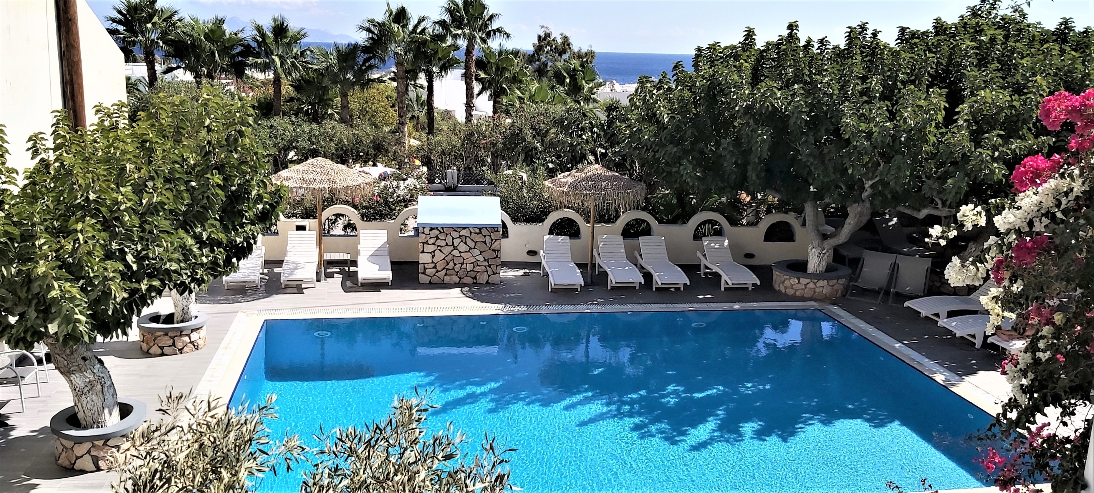 Artemis Santorini 17/19