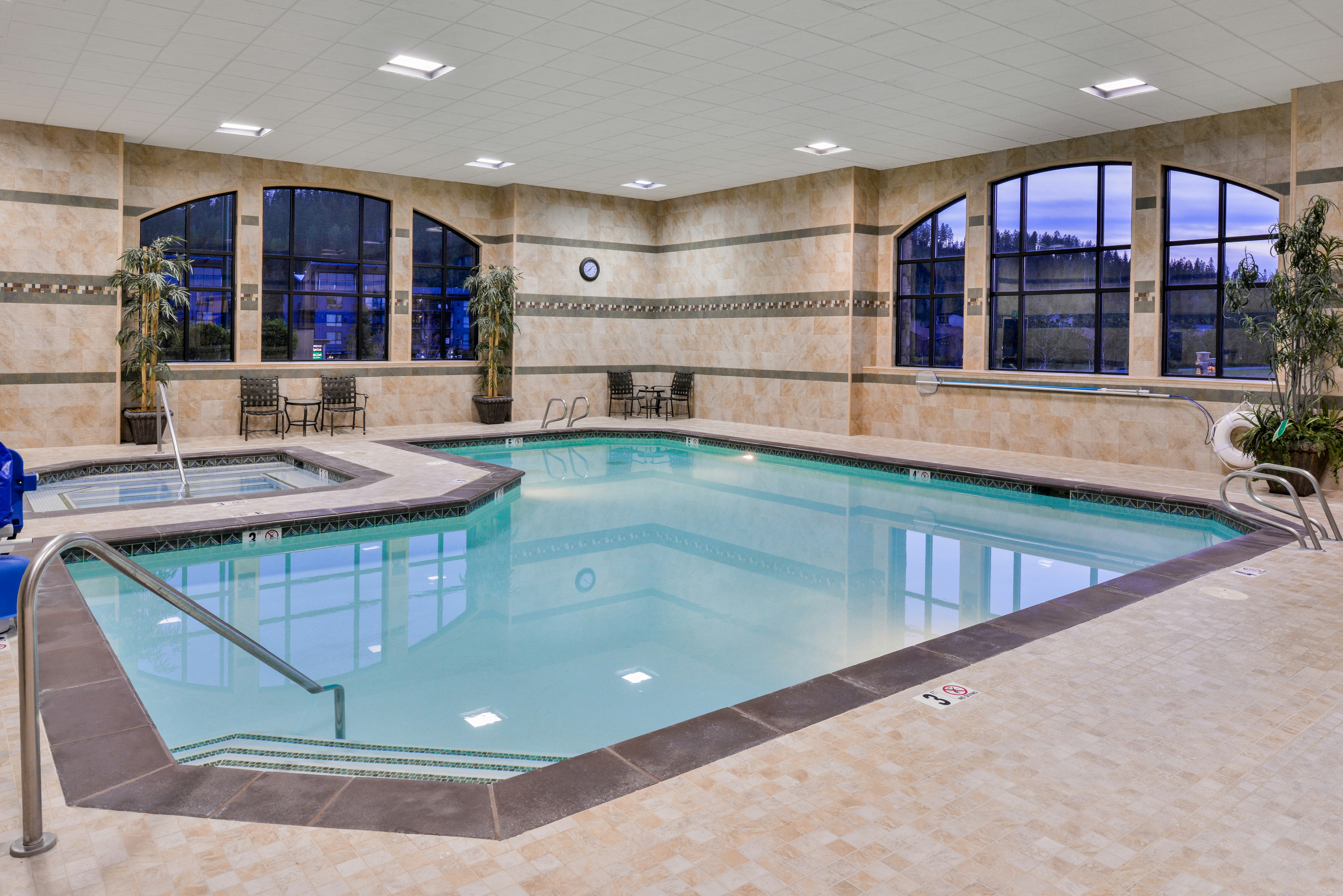 Hampton Inn and Suites Coeur D Alene 18/45