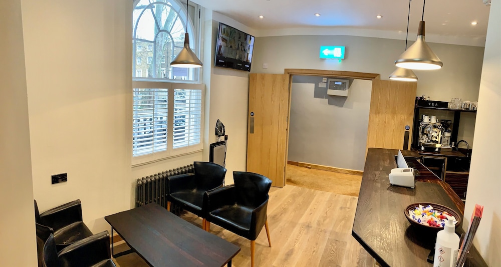 The Angus Hotel 37/49