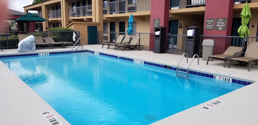 Quality Inn Pelham I-65 Exit 246 1/38