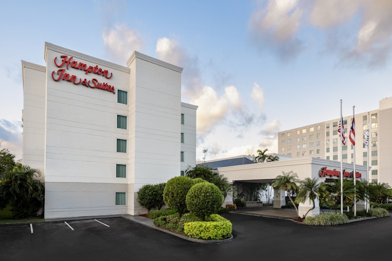 Hampton Inn Suites San Juan 58/67