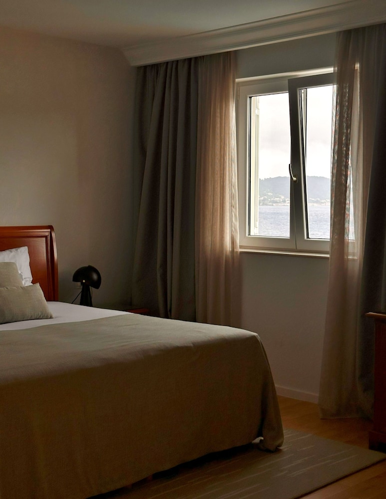 JUNIOR SUITE, SEA VIEW, BALCONY