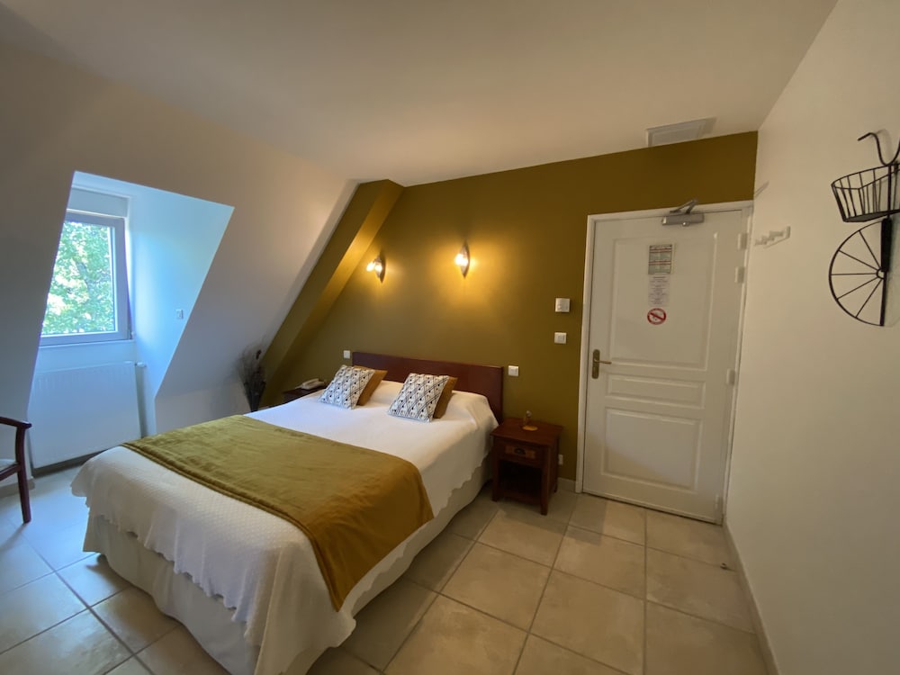 Hôtel Bon Encontre 8/23