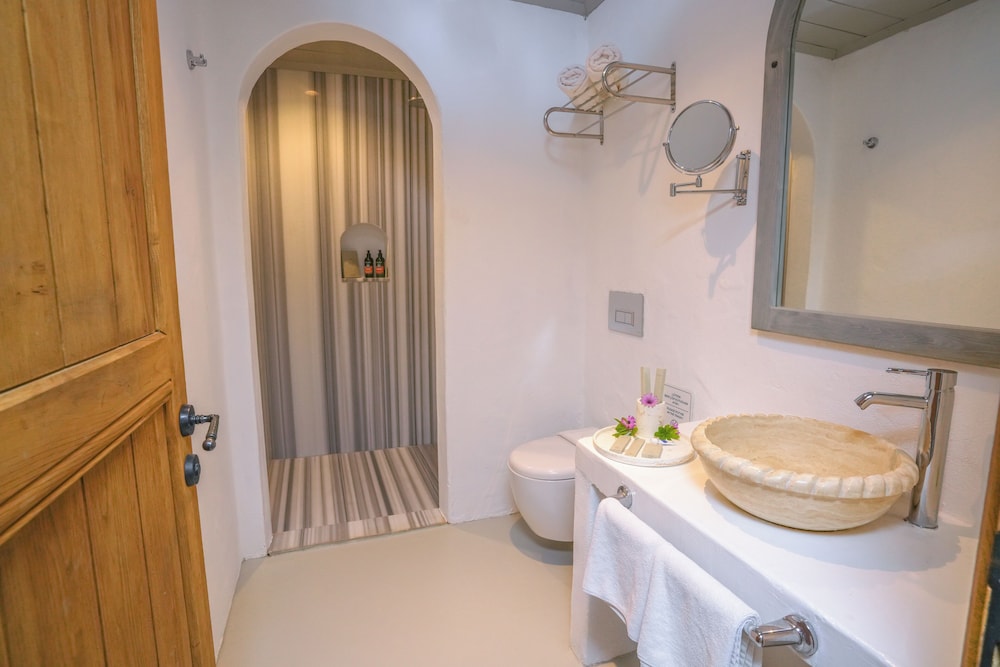 Kassandra Boutique Hotel 47/48