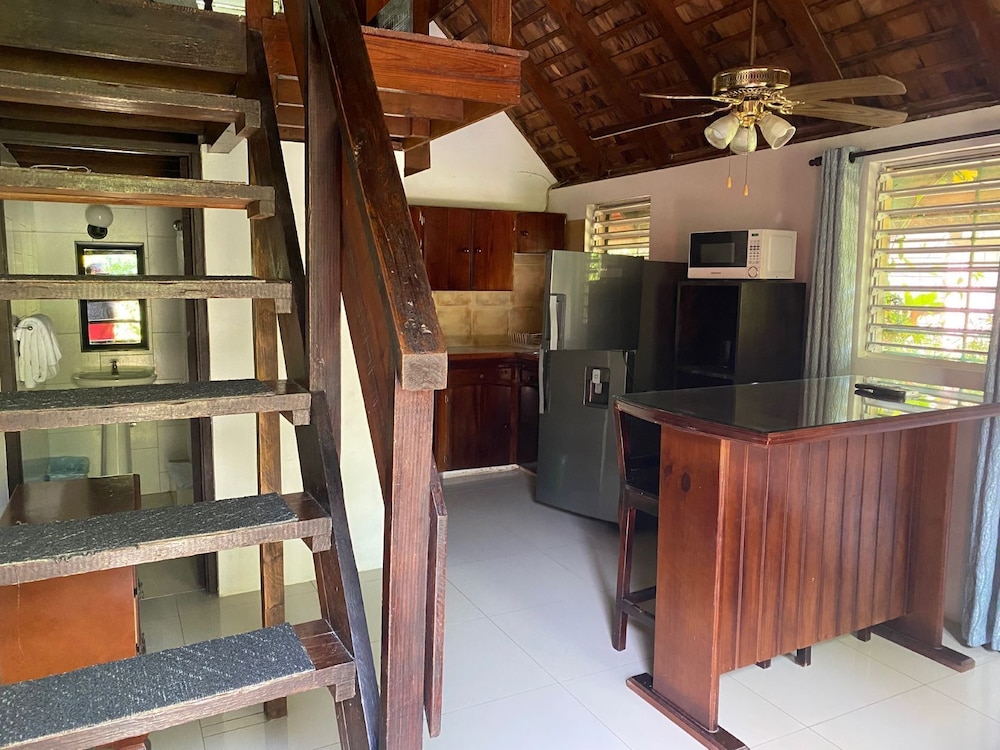 Firefly Beach Cottages and Suites 9/78