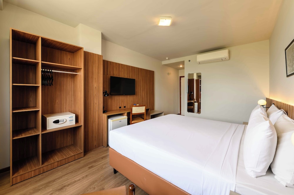 Vitoria Praia Hotel by Nobile 12/49