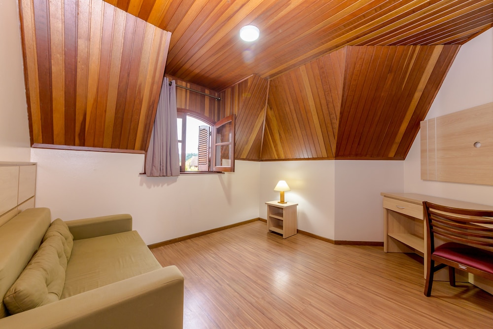Euro Suite Campos do Jordao 55/68
