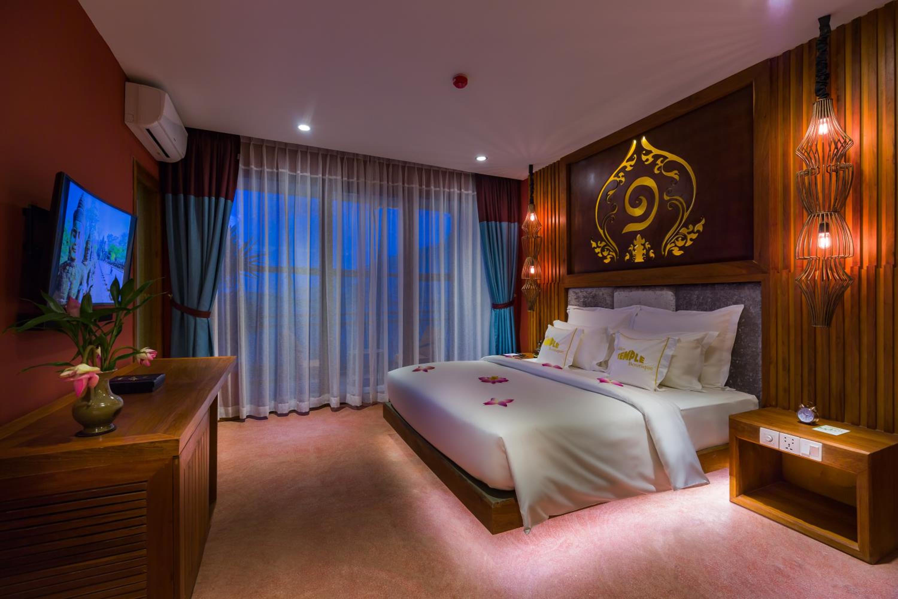 جناح فاخر بسرير كينج، Golden Temple Boutique 3/10