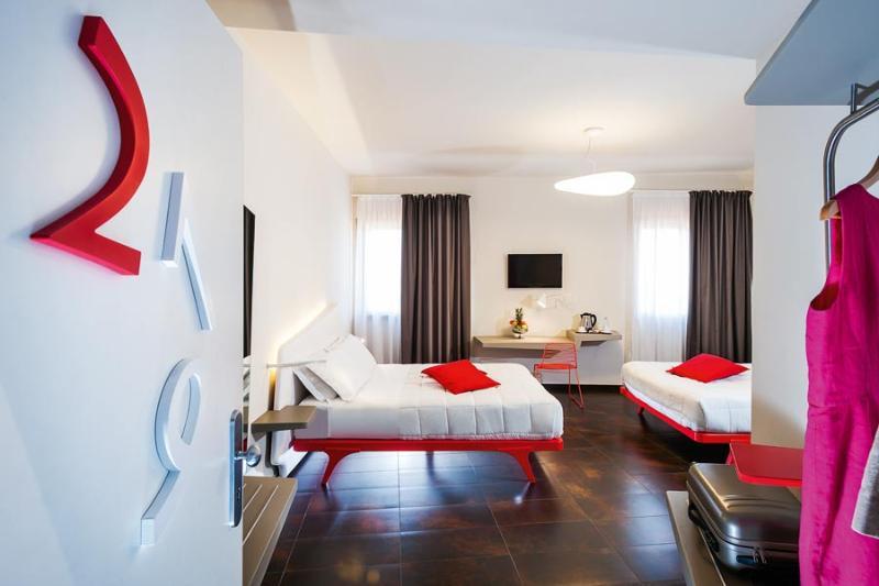 Plus, Standard, 2 Double Beds