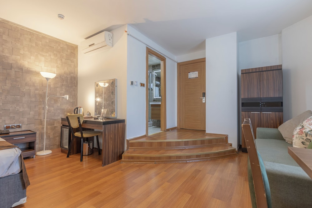 Hotel Atabay 33/48