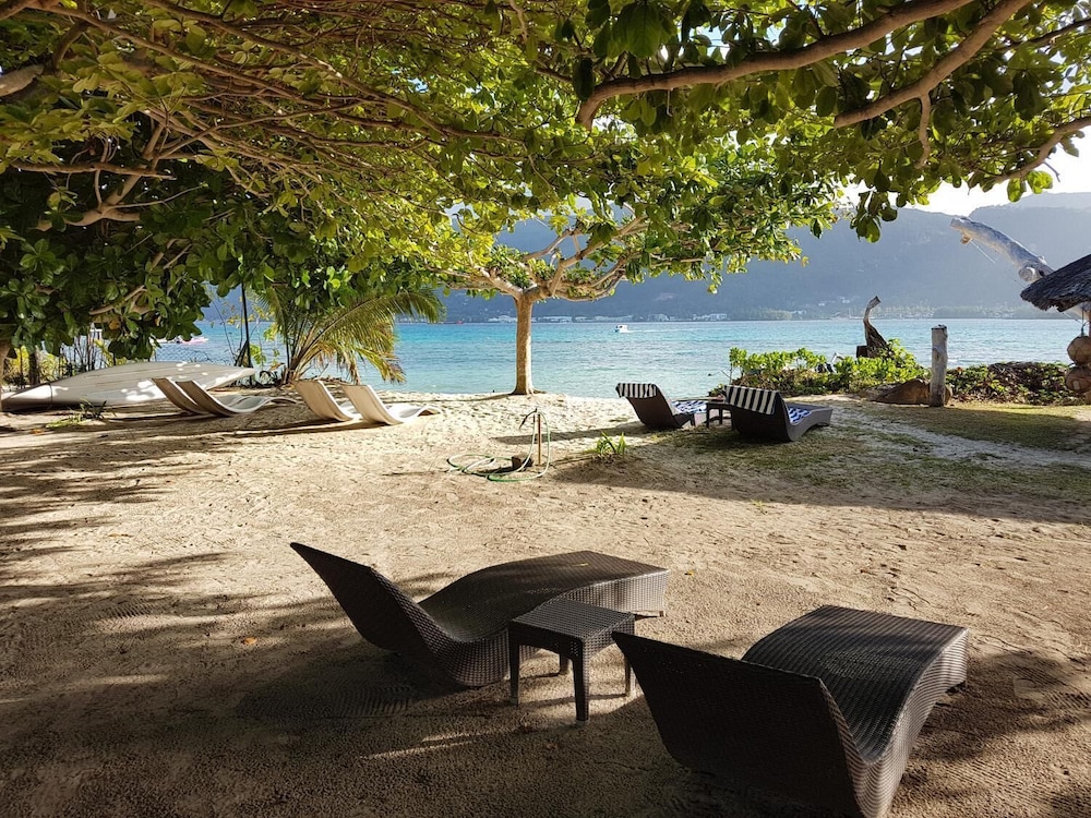 Fairytern Chalets 8/12