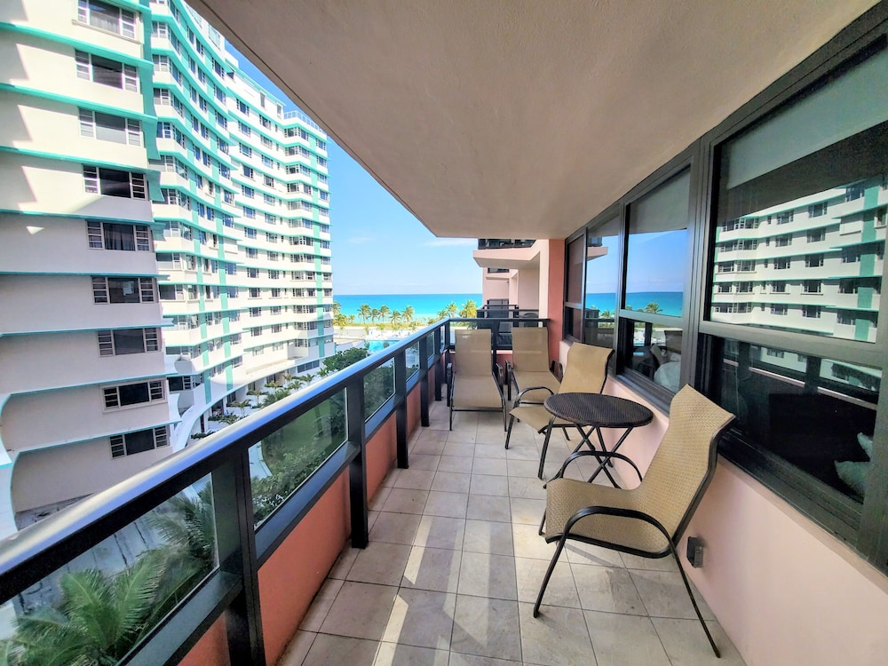 The Alexander All Suite Oceanfront Resort photo2